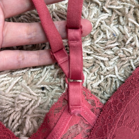 NWT Victoria Secret lace bralet Size S - Picture 3 of 8